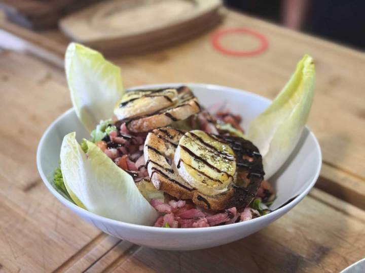 Salade chèvre chaud Valergues